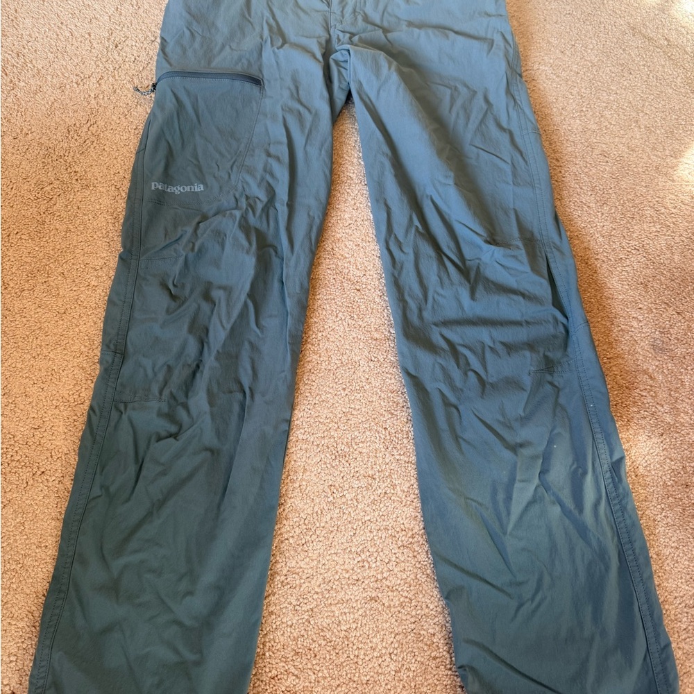 Patagonia Men's Cargo Pants in Teal Blue